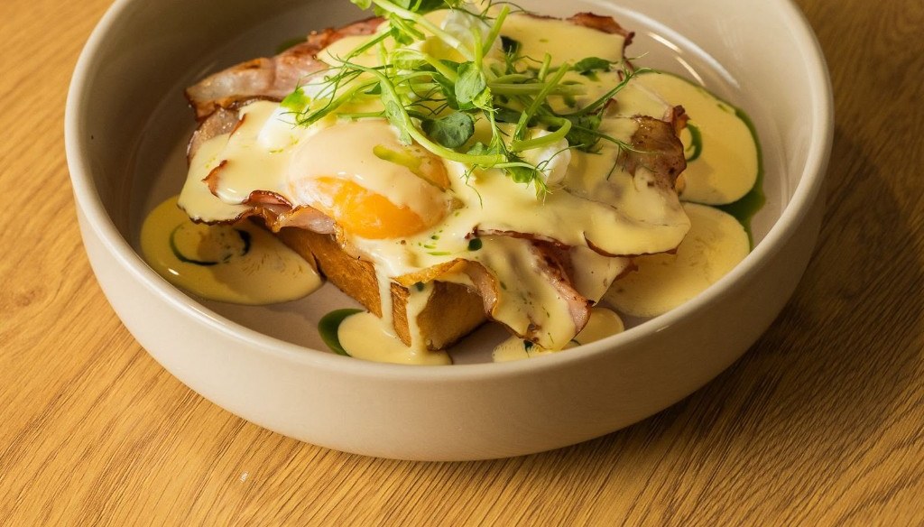 Eggs Benedict